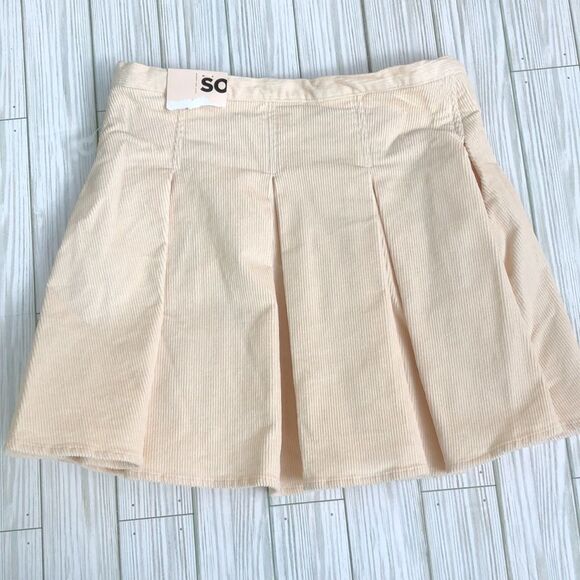 NWT NEW So Goods for Life Junior Pleated English Cream Corduroy Mini Skirt - Picture 10 of 16